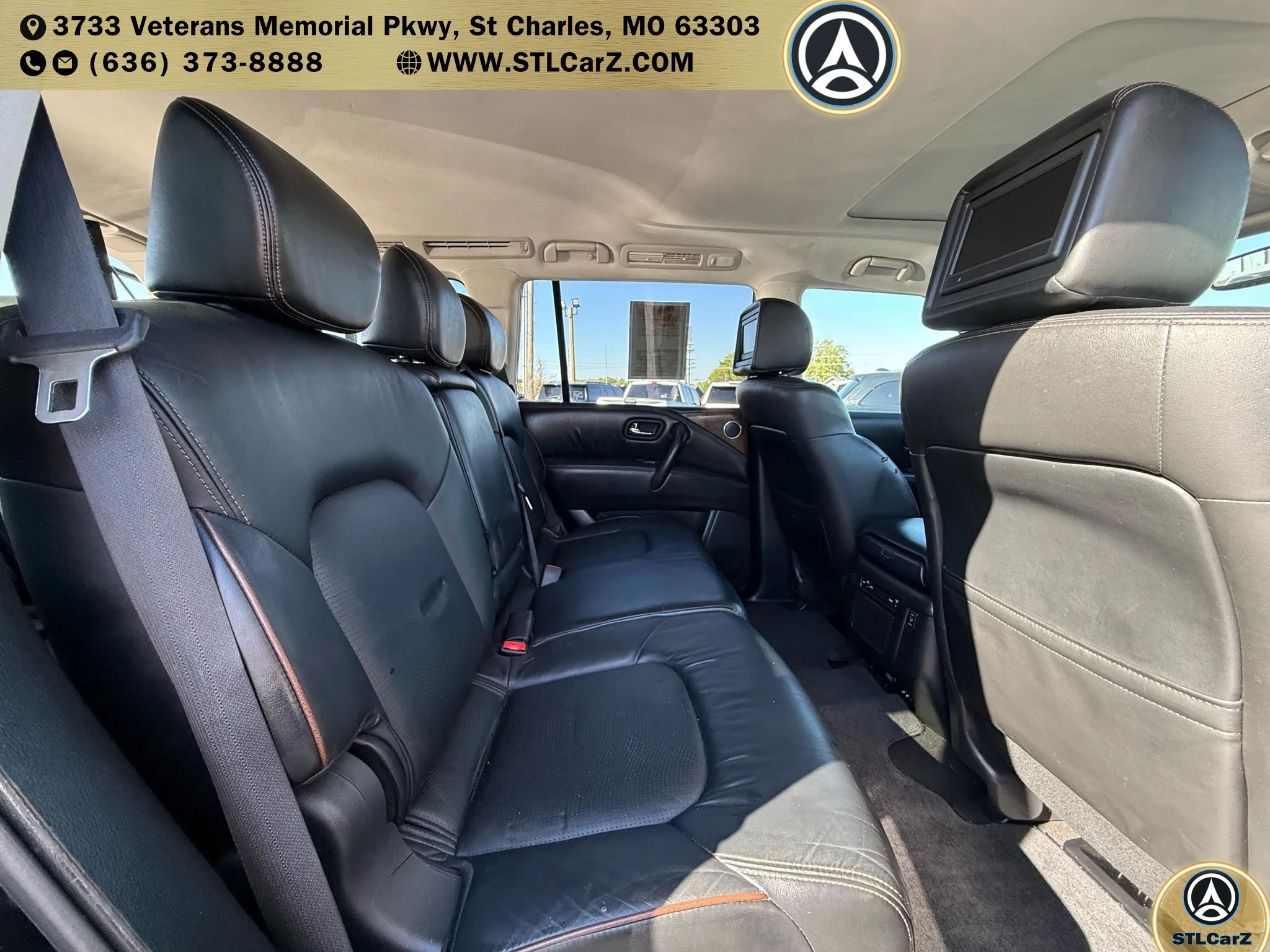 Used 2017 Nissan Armada Platinum w/ Interior Lighting Package RWD image 18
