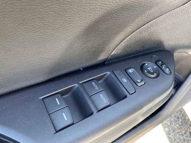 Used 2018 Honda Civic EX-L image 17