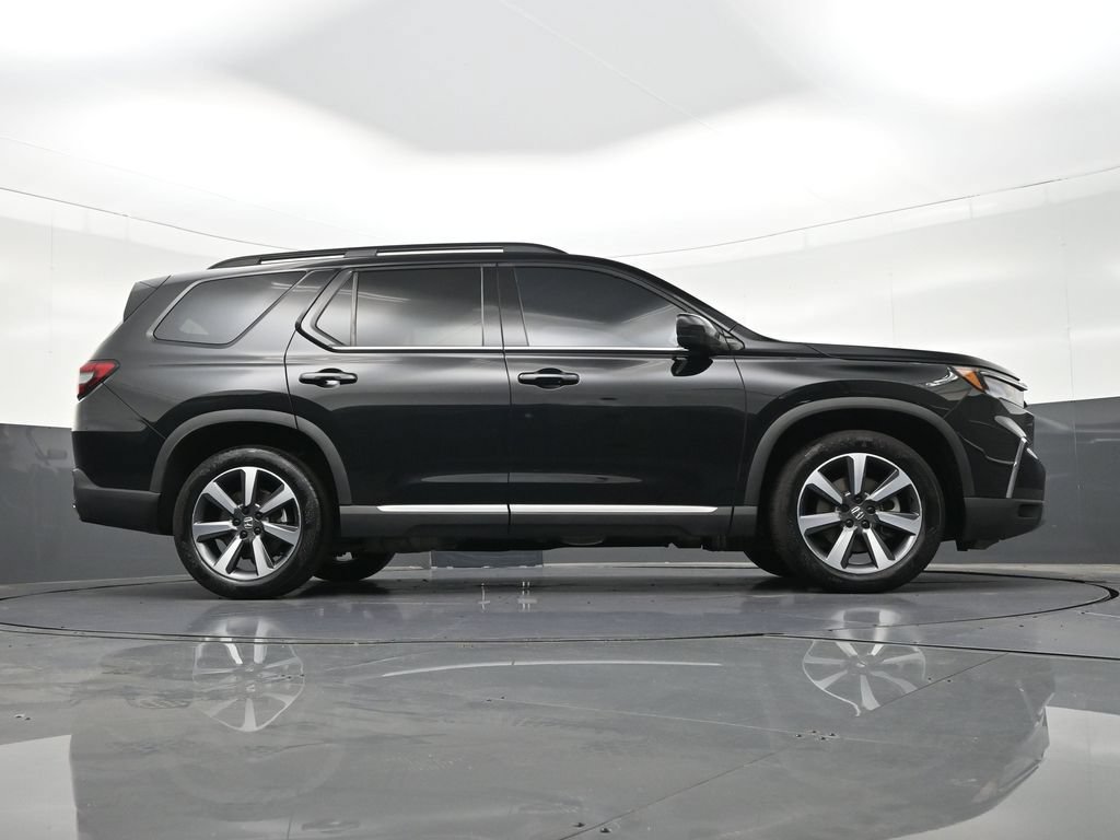 Used 2023 Honda Pilot Touring image 29