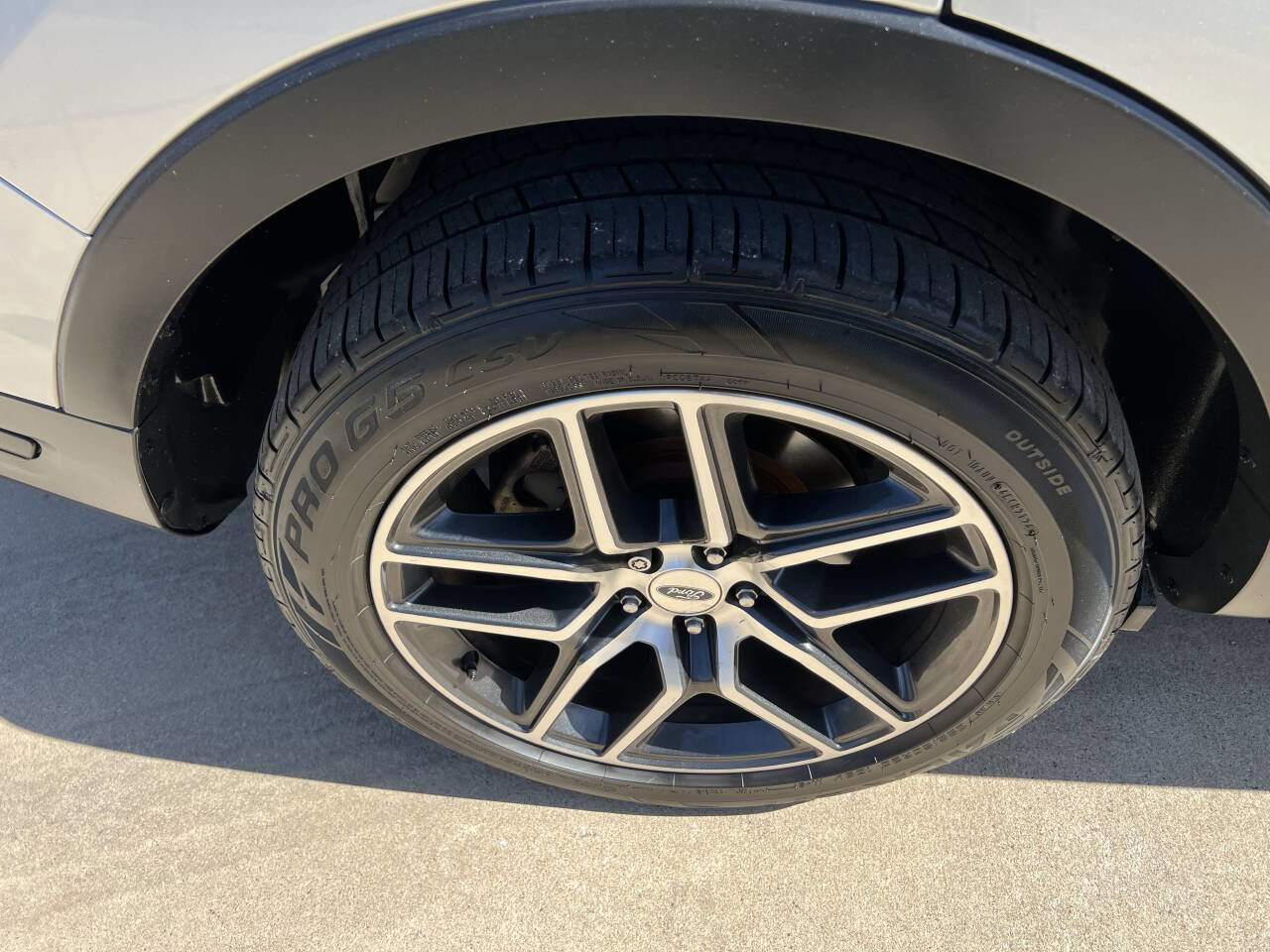 Used 2018 Ford Explorer Sport w/ Equipment Group 401A image 24