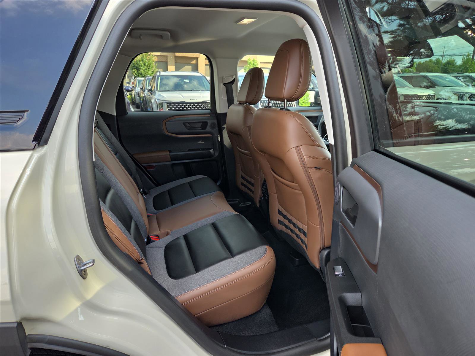 Used 2024 Ford Bronco Sport Outer Banks w/ Tech Package image 32