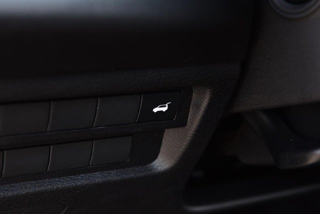 Used 2025 Mitsubishi Outlander SE AWD/4WD image 11