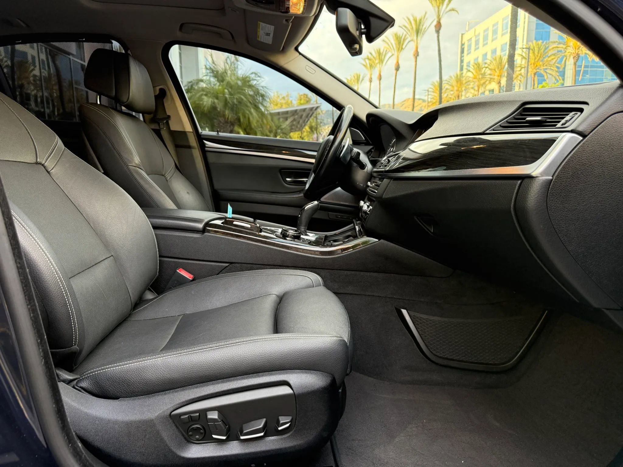 Used 2014 BMW 550i Sedan RWD image 17