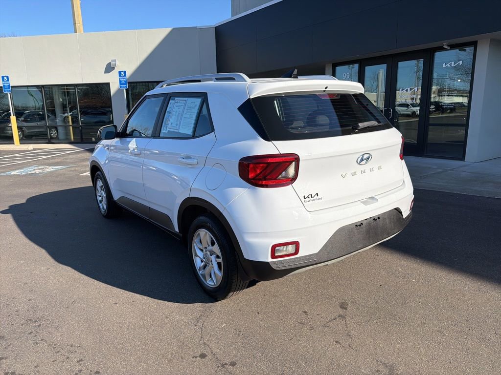Used 2020 Hyundai Venue SEL image 8