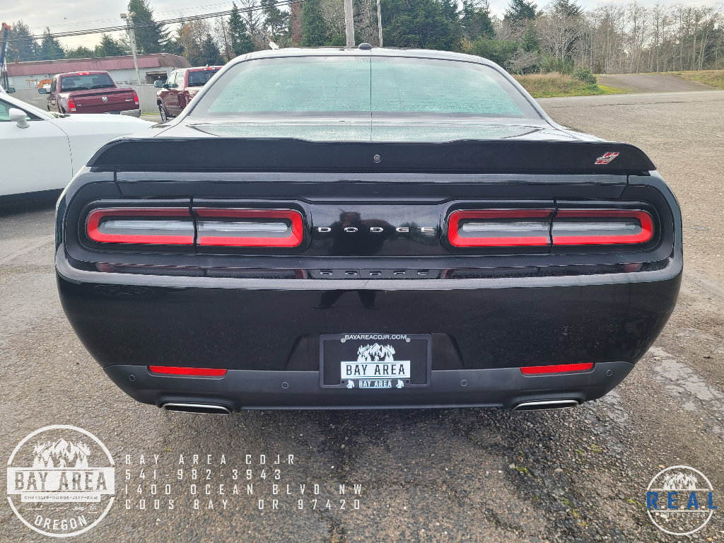Used 2022 Dodge Challenger GT image 6