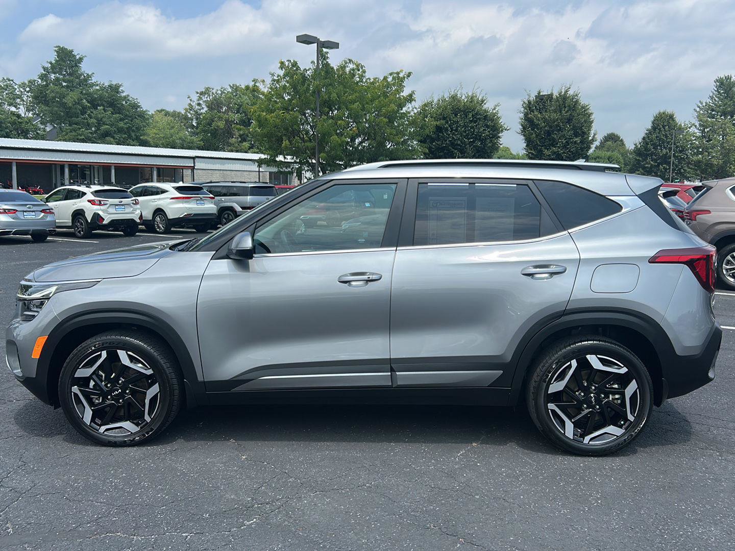 Used 2024 Kia Seltos SX AWD/4WD image 4
