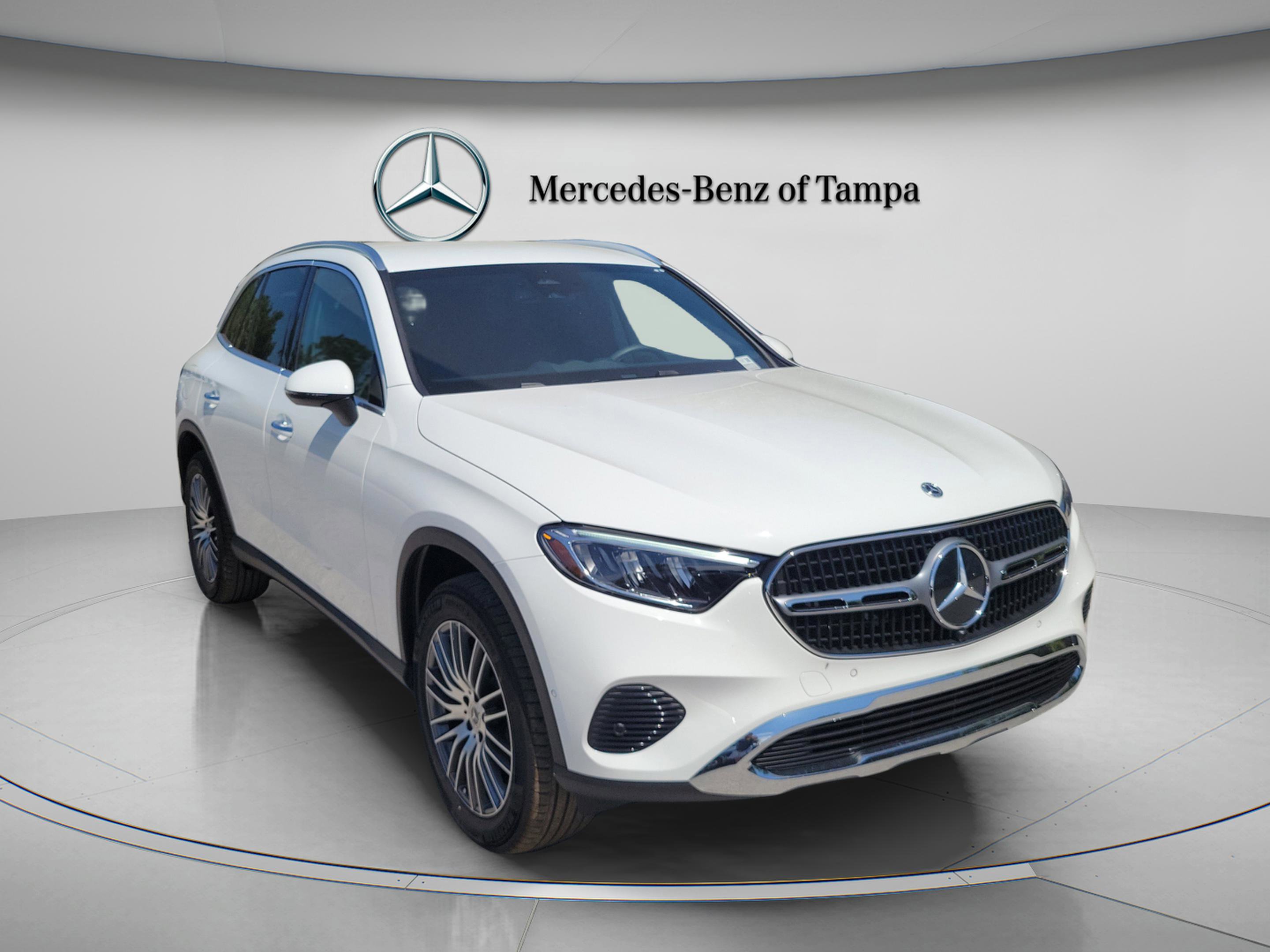 Certified 2026 Mercedes-Benz GLC 300 image 4