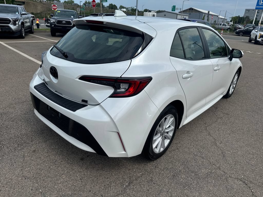 Used 2025 Toyota Corolla Hatchback FWD image 8