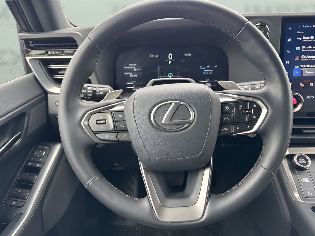 Used 2024 Lexus GX 550 w/ Cold Area Package AWD/4WD image 16