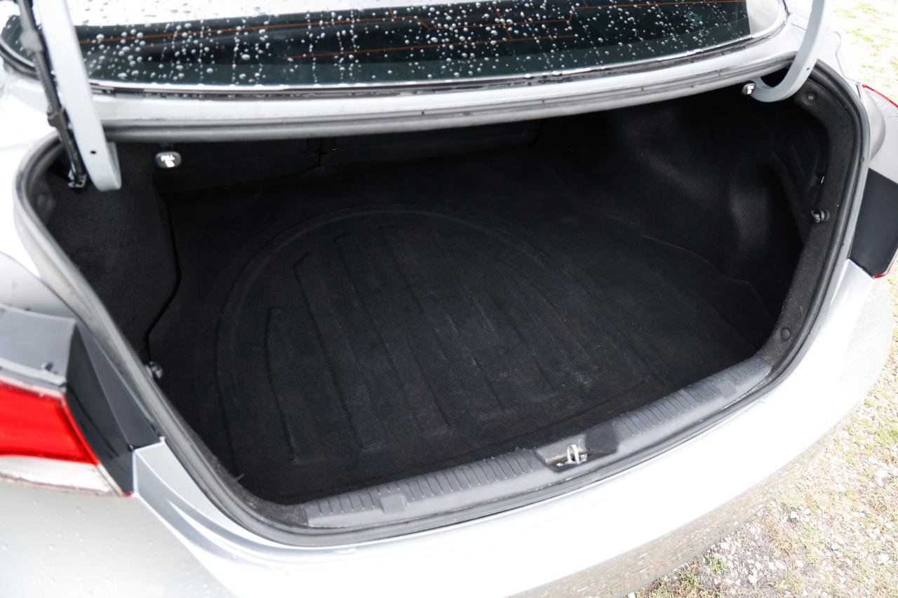 Used 2015 Hyundai Elantra SE image 22