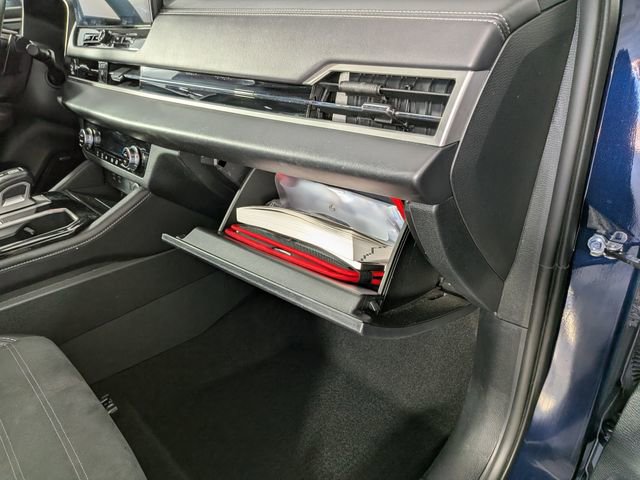 Used 2025 Mitsubishi Outlander SE AWD/4WD image 32