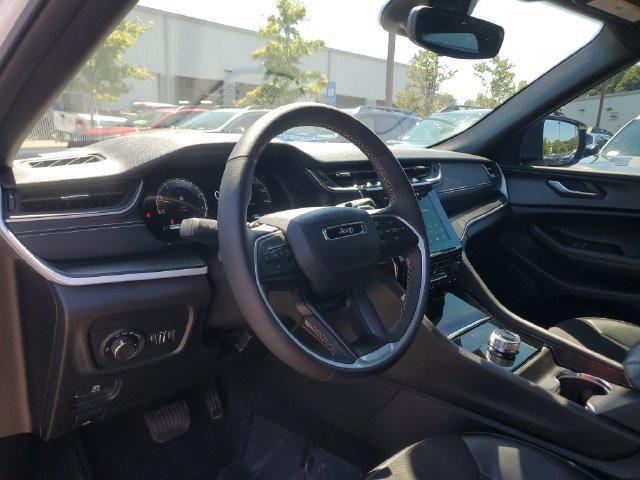 Certified 2024 Jeep Grand Cherokee Altitude RWD image 21