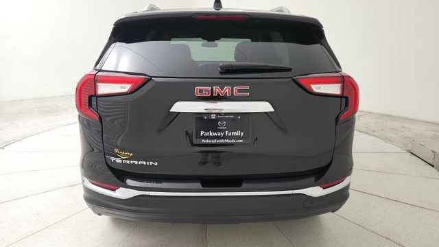 Used 2024 GMC Terrain SLT image 31