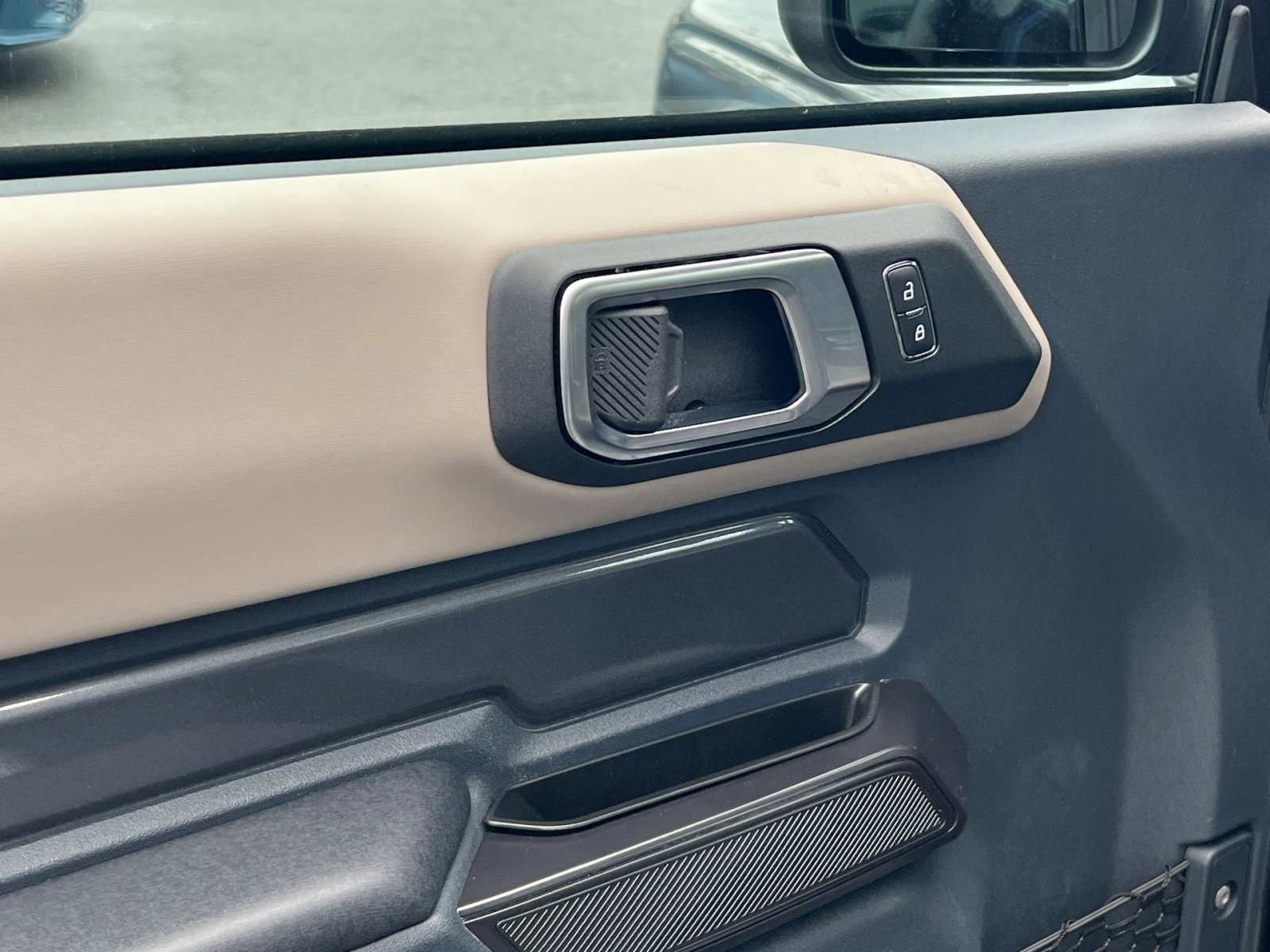 Used 2024 Ford Bronco Wildtrak image 13