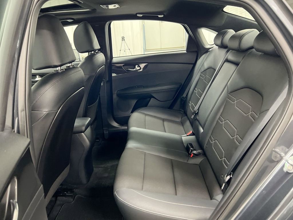 Used 2021 Kia Forte GT-Line w/ GT-Line Premium Package FWD image 23