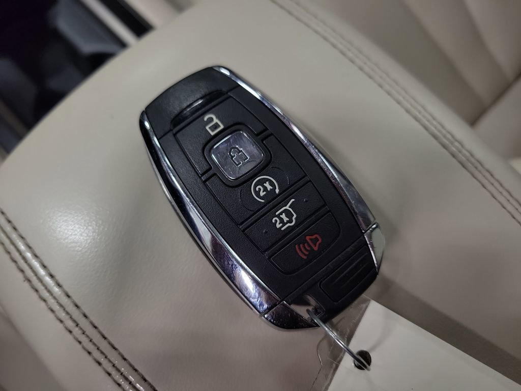 Used 2019 Lincoln MKC Premiere image 18