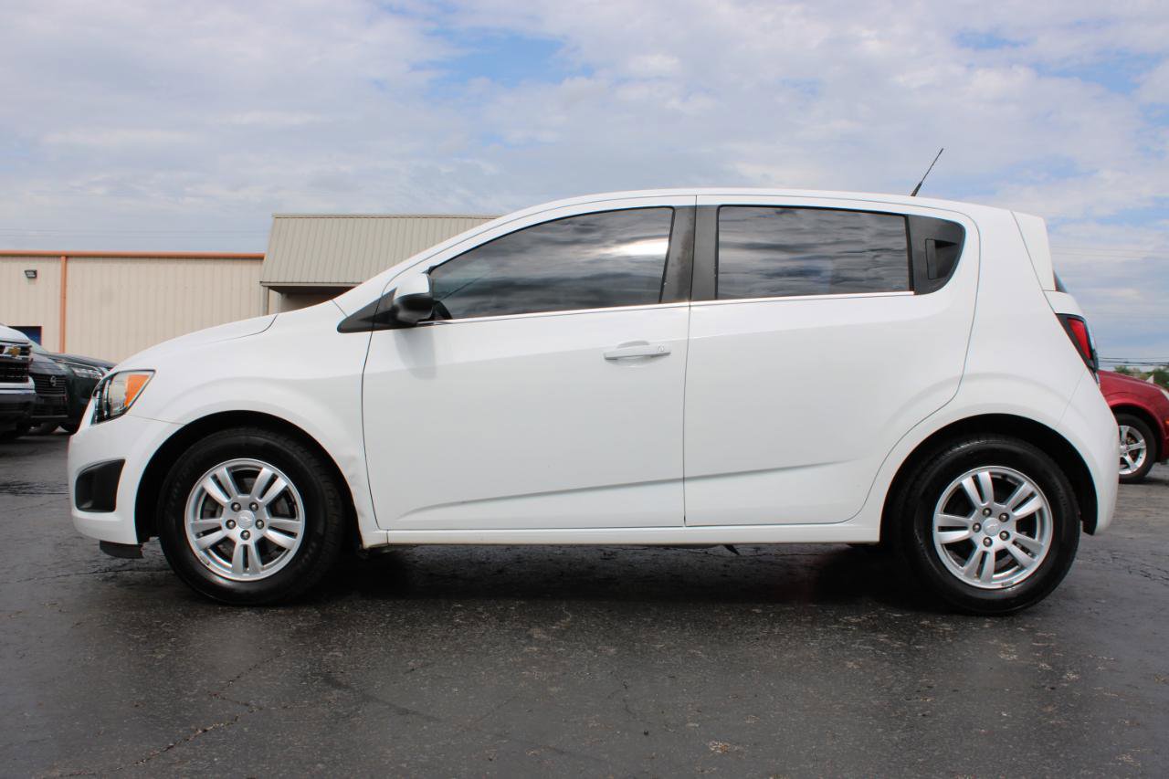 Used 2013 Chevrolet Sonic LT FWD image 10