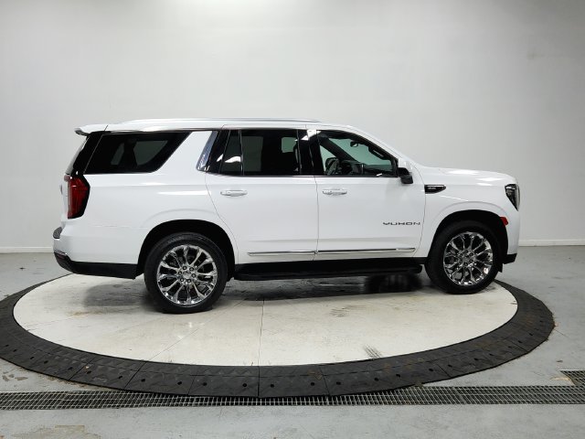 Used 2023 GMC Yukon SLT RWD image 9