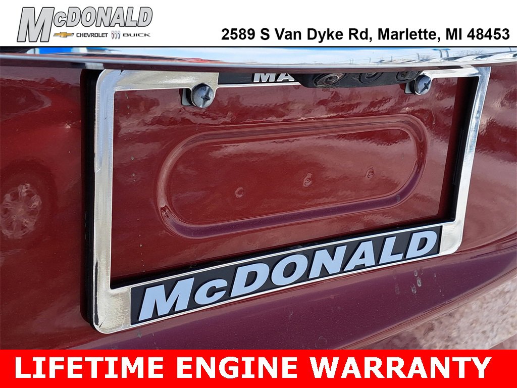 Used 2022 Buick Enclave Essence image 30