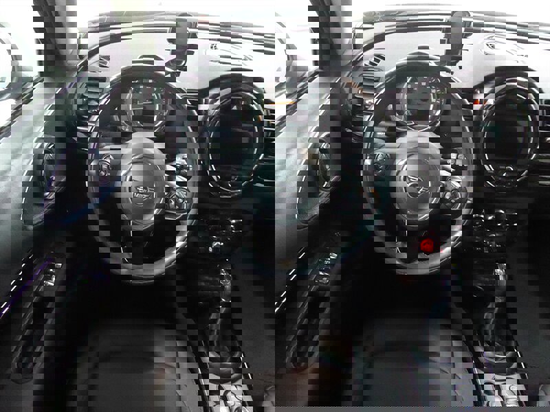 Used 2019 MINI Cooper Clubman ALL4 w/ Premium Package image 10