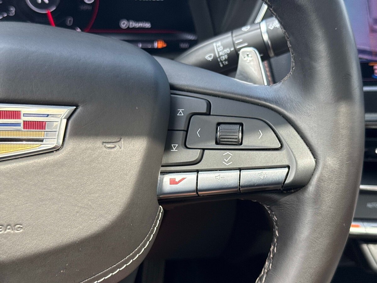 Used 2023 Cadillac CT5 V w/ Platinum Package RWD image 30