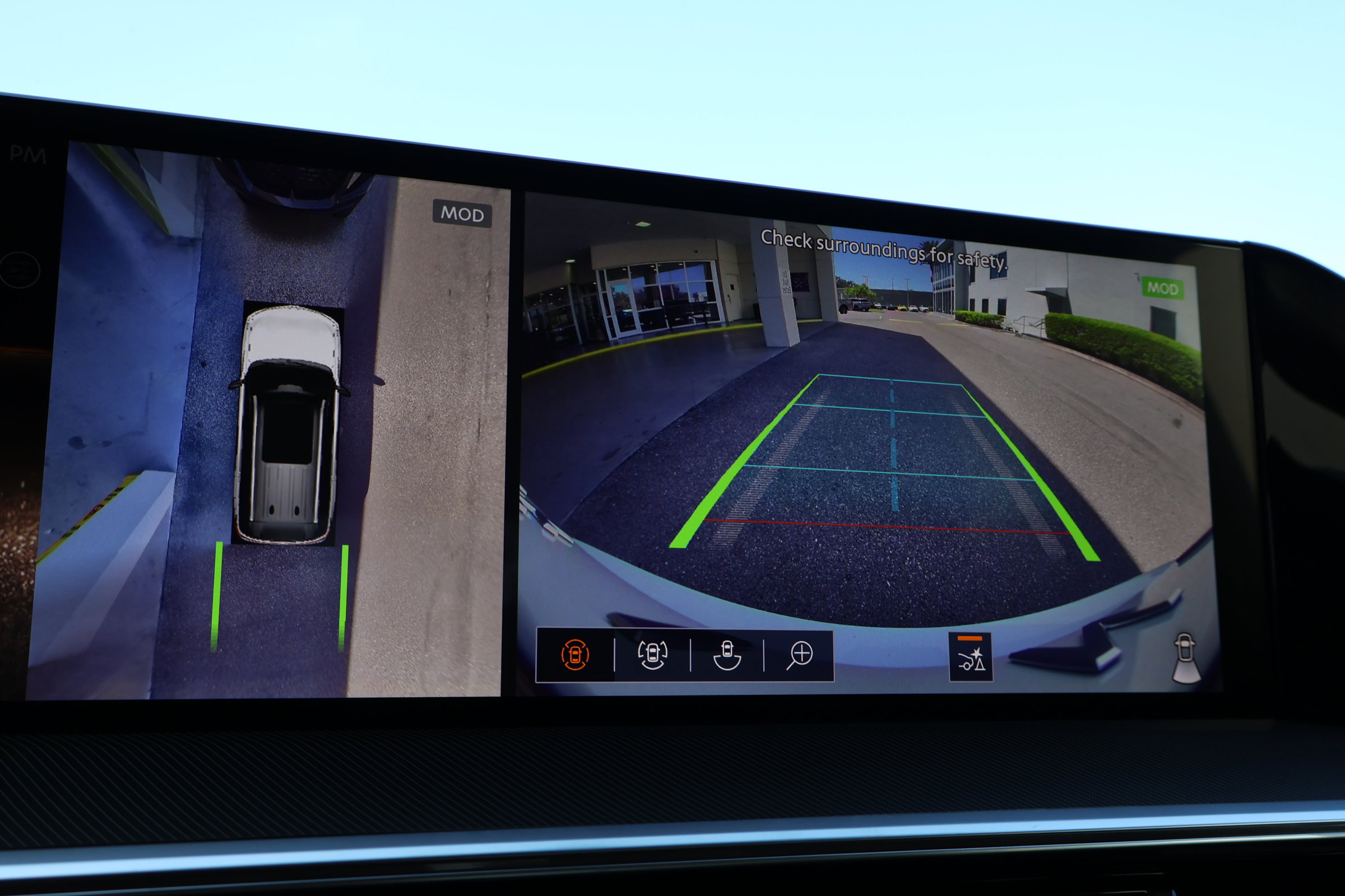 New 2026 INFINITI QX80 Luxe image 4