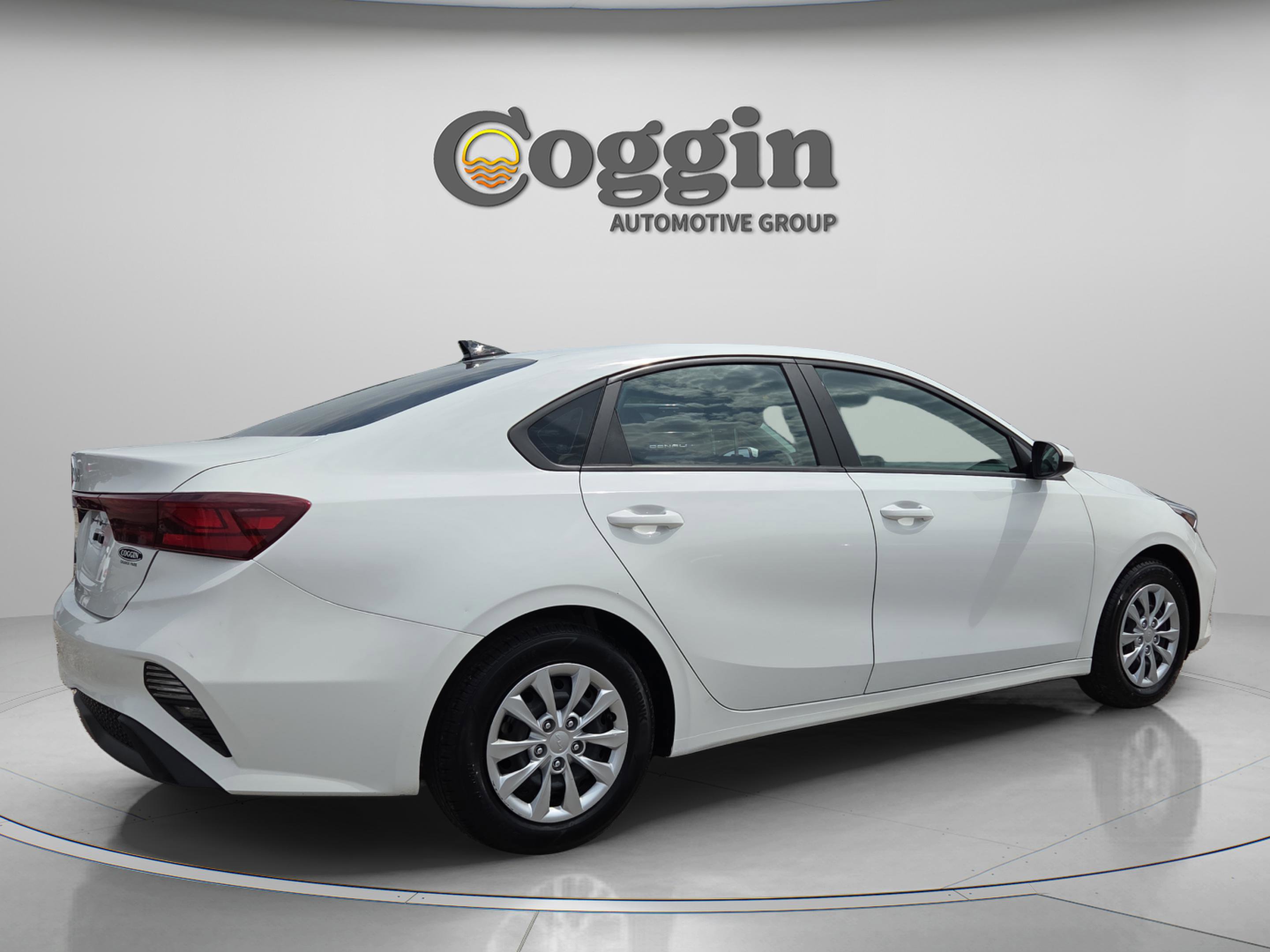 Used 2023 Kia Forte LX FWD image 5