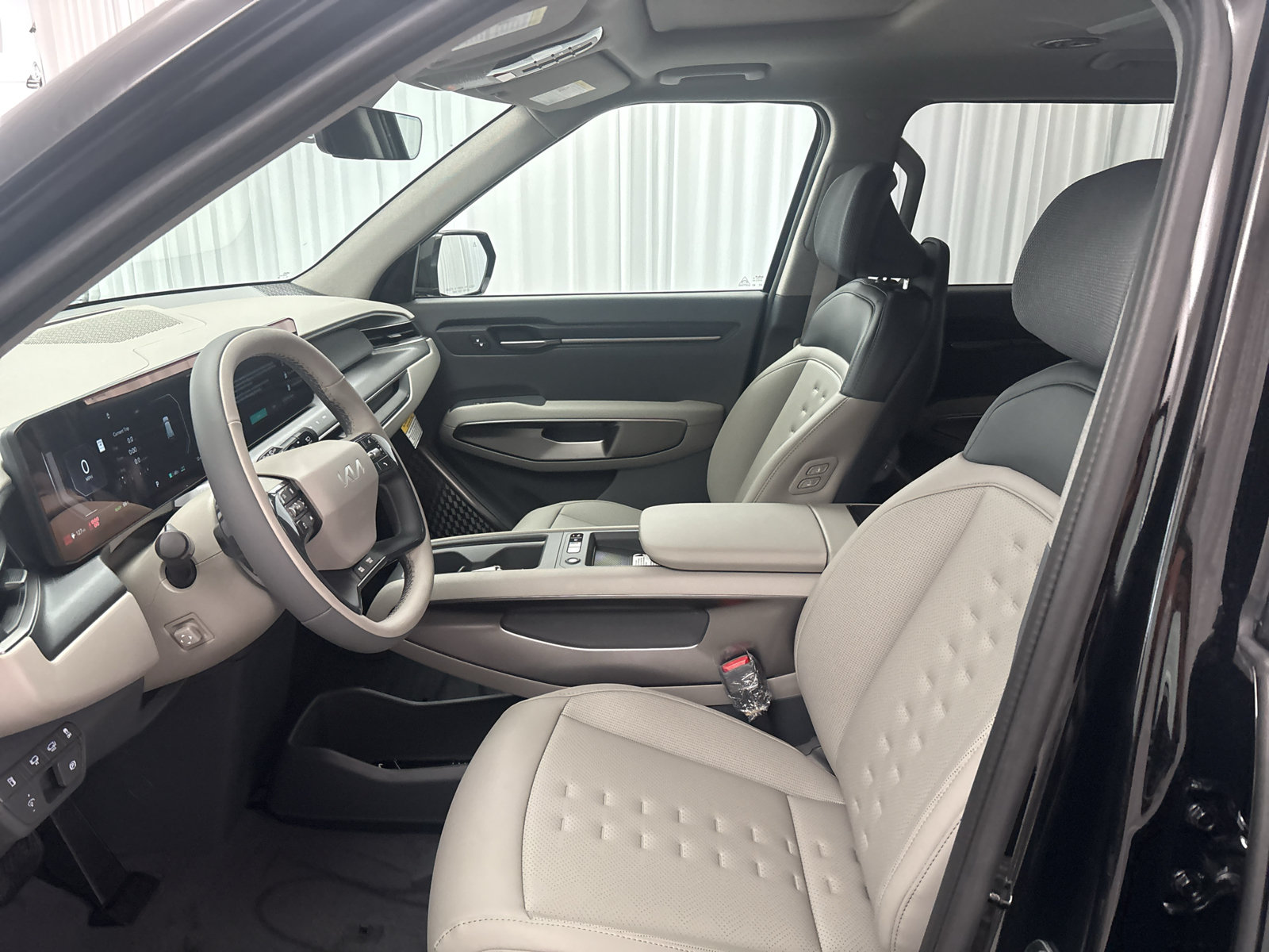 New 2027 Kia EV9 Wind AWD/4WD image 17