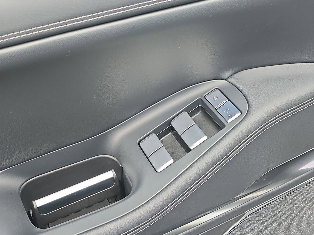 New 2025 Lincoln Navigator Reserve AWD/4WD image 18