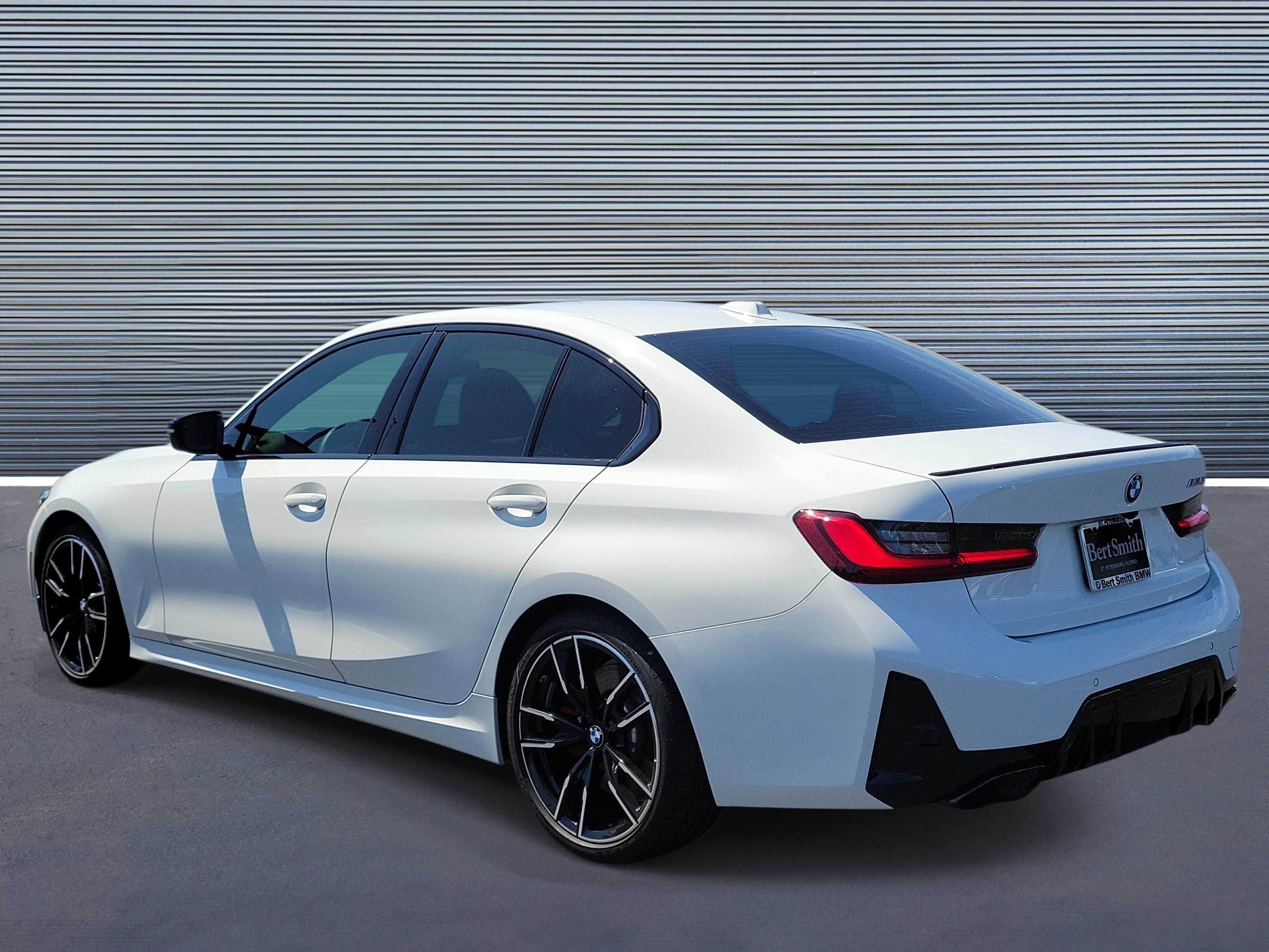 Used 2025 BMW M340i w/ Premium Package RWD image 4