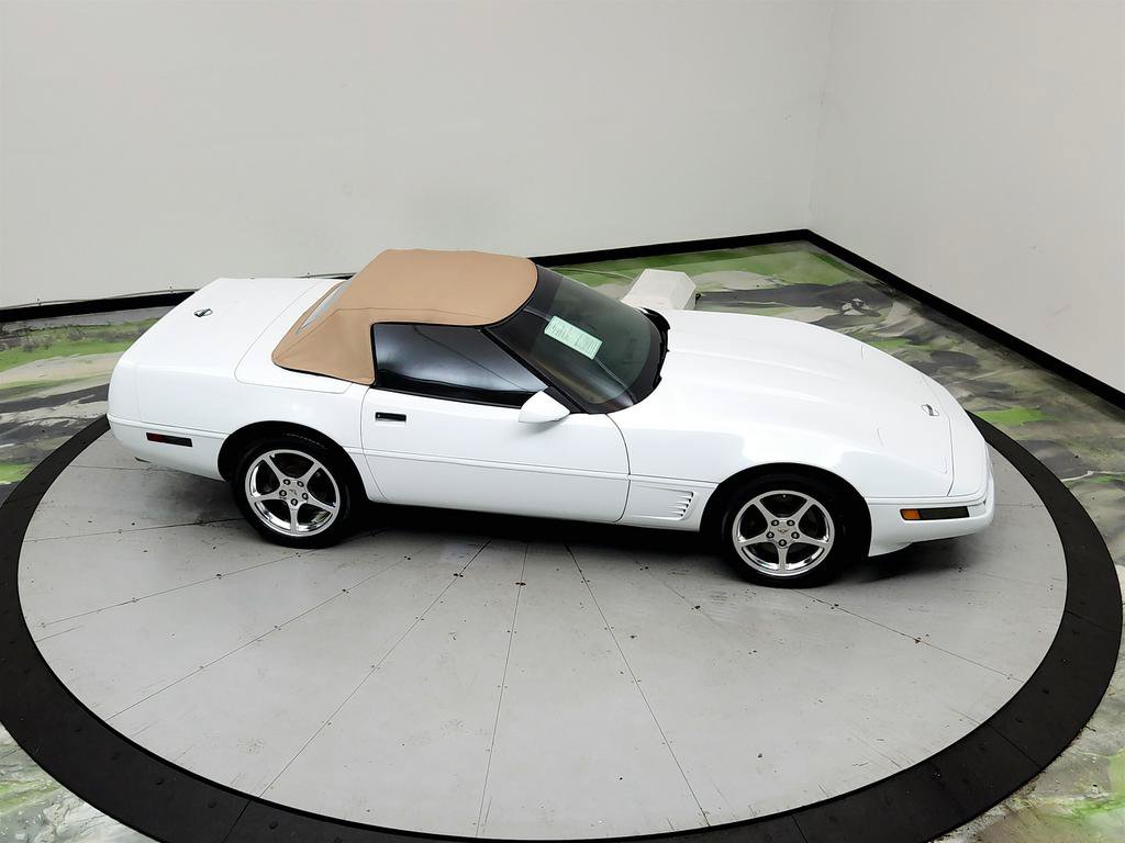 Used 1992 Chevrolet Corvette Convertible RWD image 27