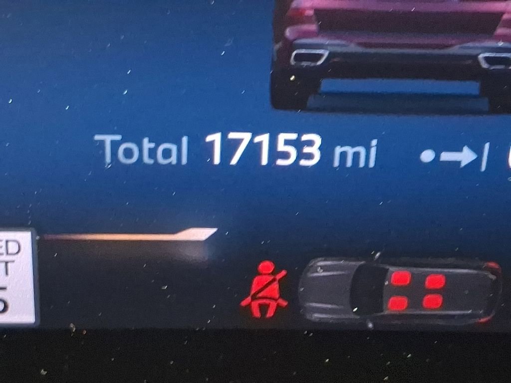 Certified 2024 BMW X7 xDrive40i w/ Executive Package image 22