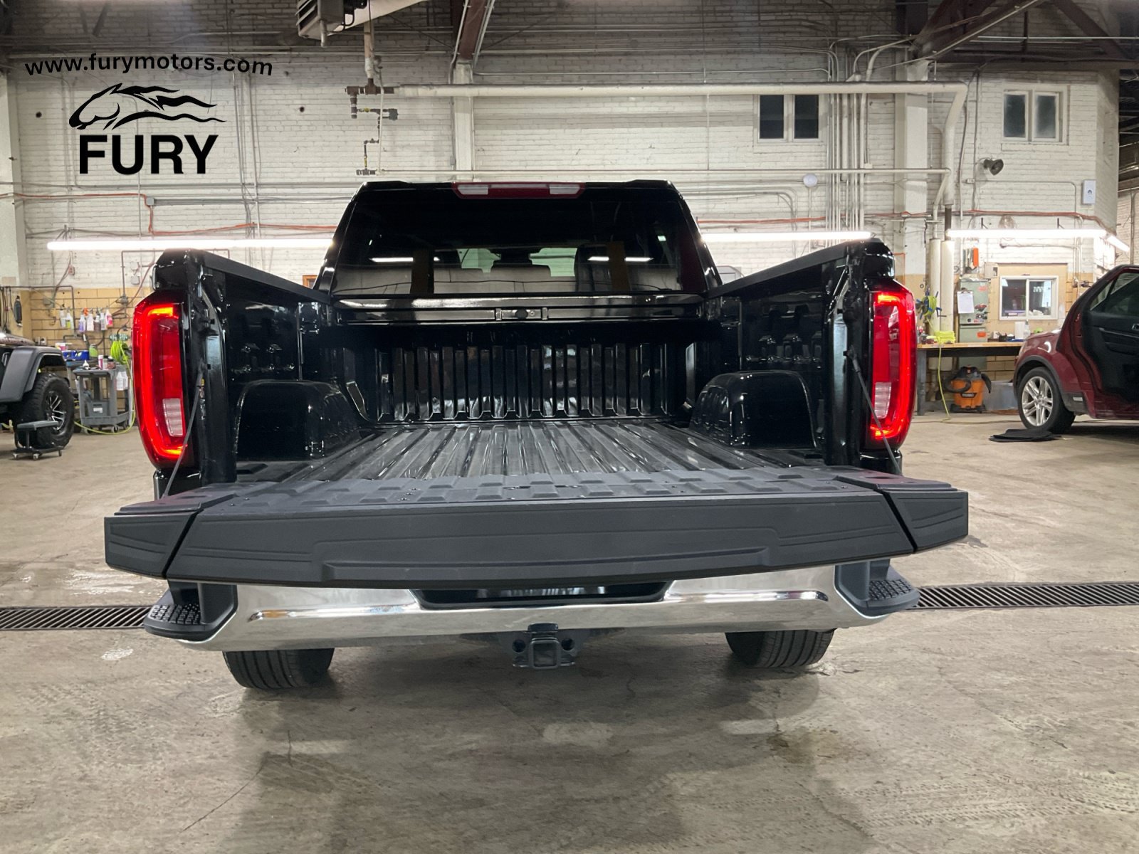 Used 2026 GMC Sierra 1500 SLT AWD/4WD image 24