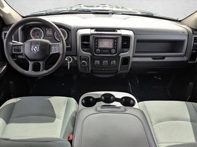 Used 2018 RAM 1500 Express w/ Black Ram 1500 Express Group AWD/4WD image 17