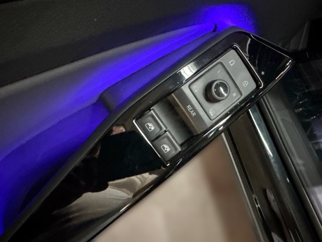 Certified 2022 Volkswagen ID.4 Pro S RWD image 16