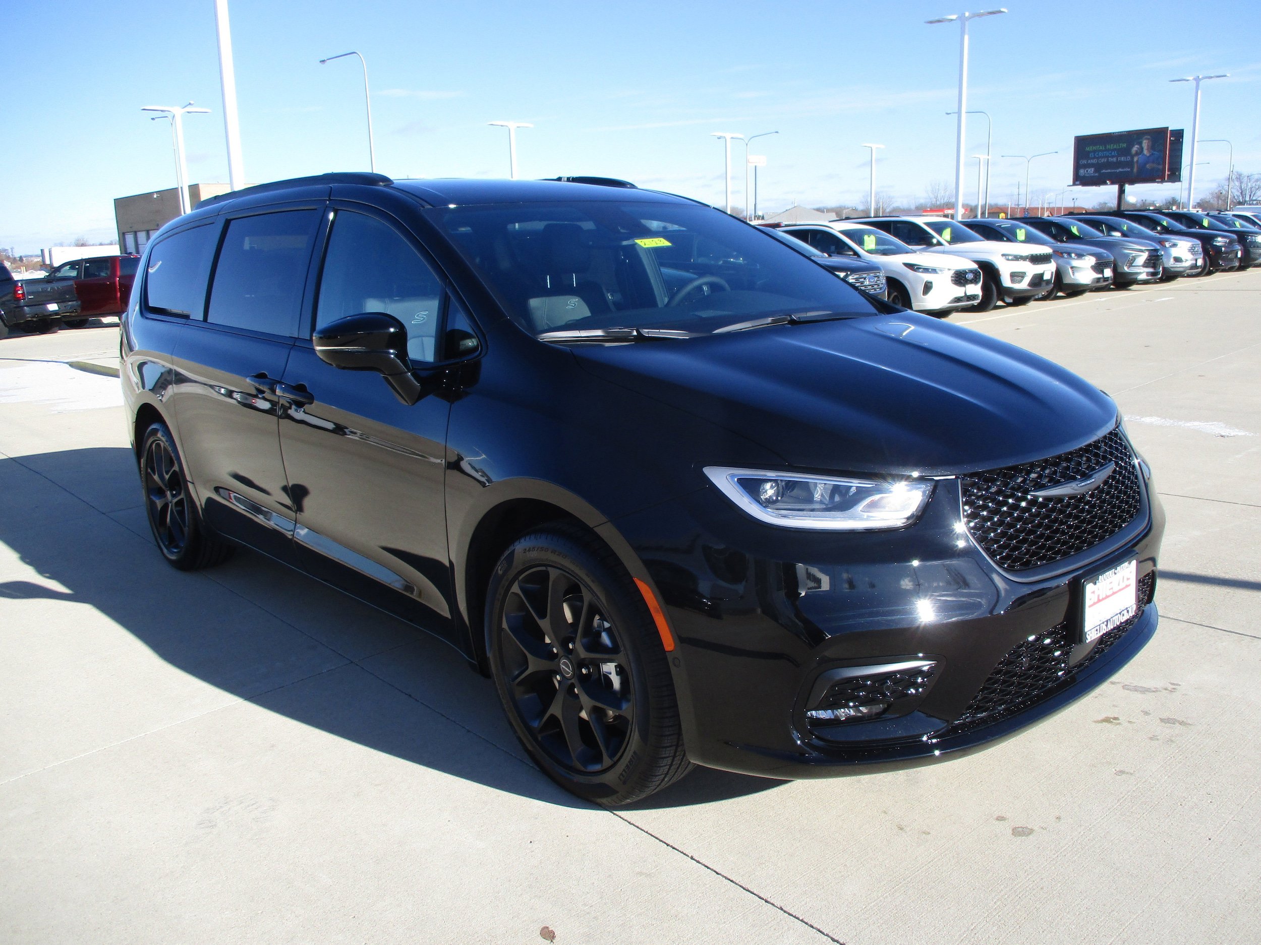 New 2026 Chrysler Pacifica Select w/ S Appearance Package image 9