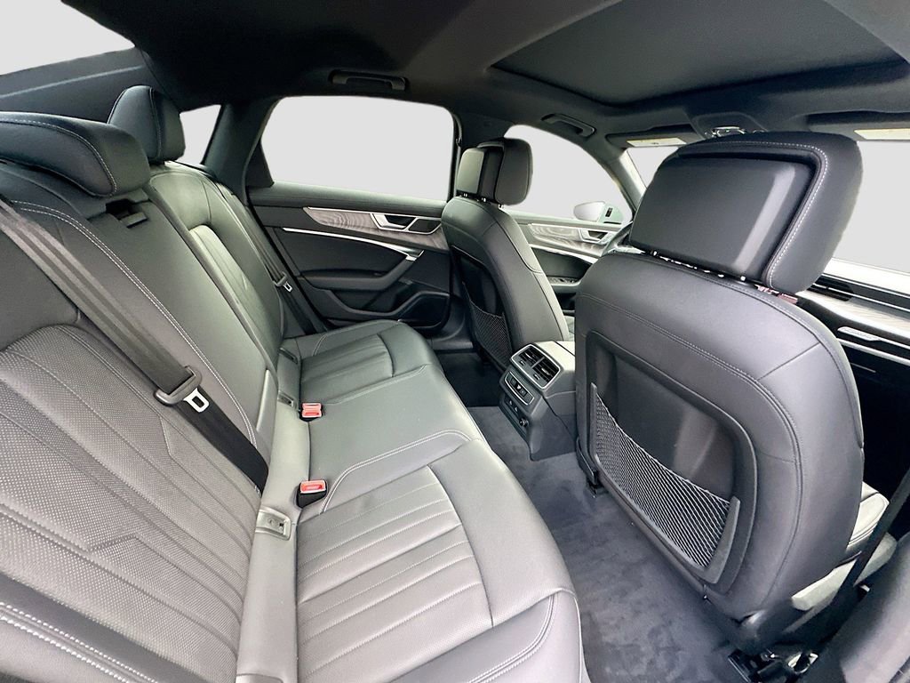 Used 2025 Audi A6 3.0T Premium image 32