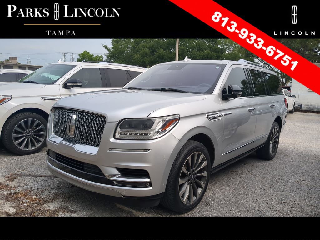 Used 2019 Lincoln Navigator Select w/ Technology Package RWD image 5