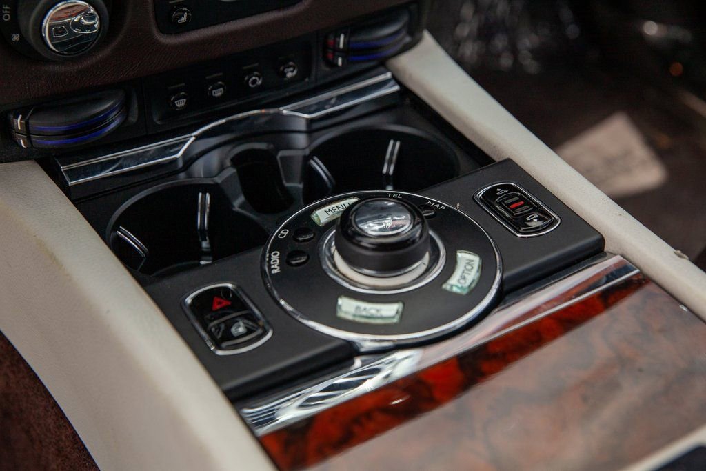 Used 2013 Rolls-Royce Ghost image 22