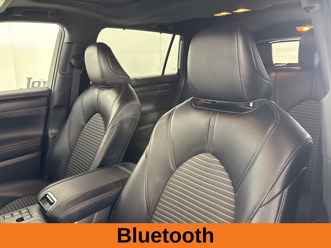 Used 2023 Toyota Highlander XSE image 12