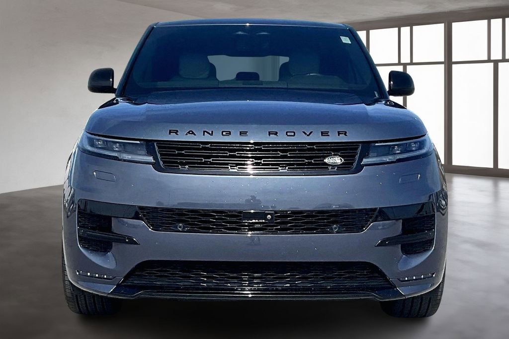 Used 2025 Land Rover Range Rover Sport Dynamic SE image 3