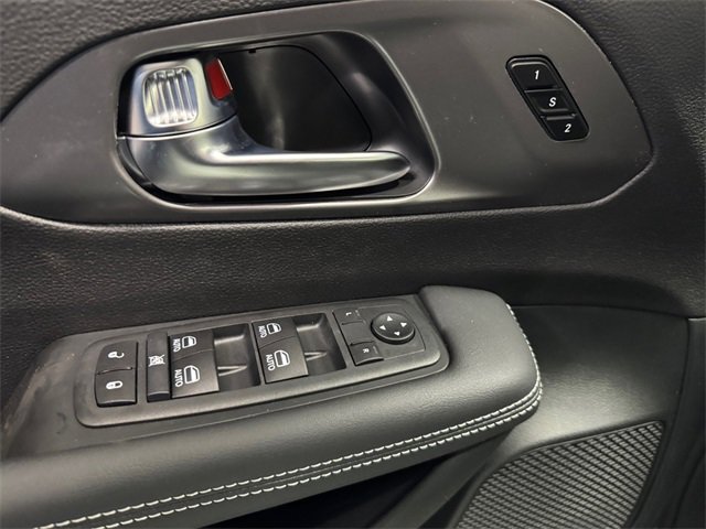 New 2026 Chrysler Pacifica Select image 24