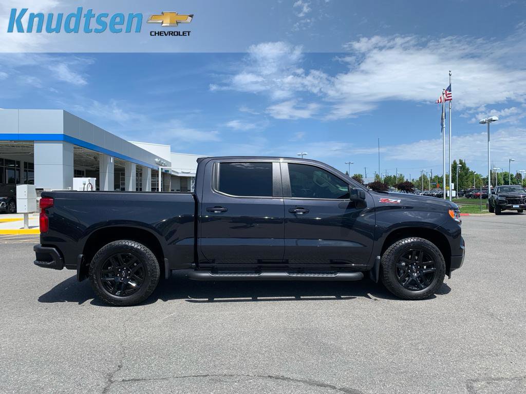 Used 2024 Chevrolet Silverado 1500 RST w/ Convenience Package II AWD/4WD image 8