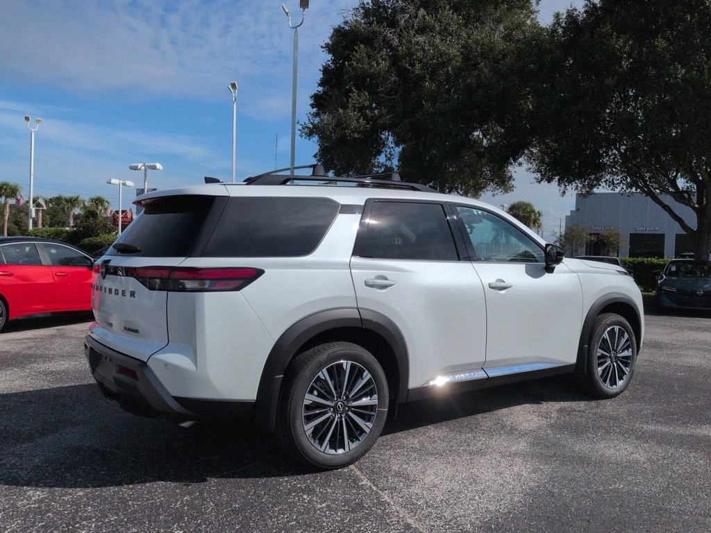 New 2026 Nissan Pathfinder Platinum FWD image 4