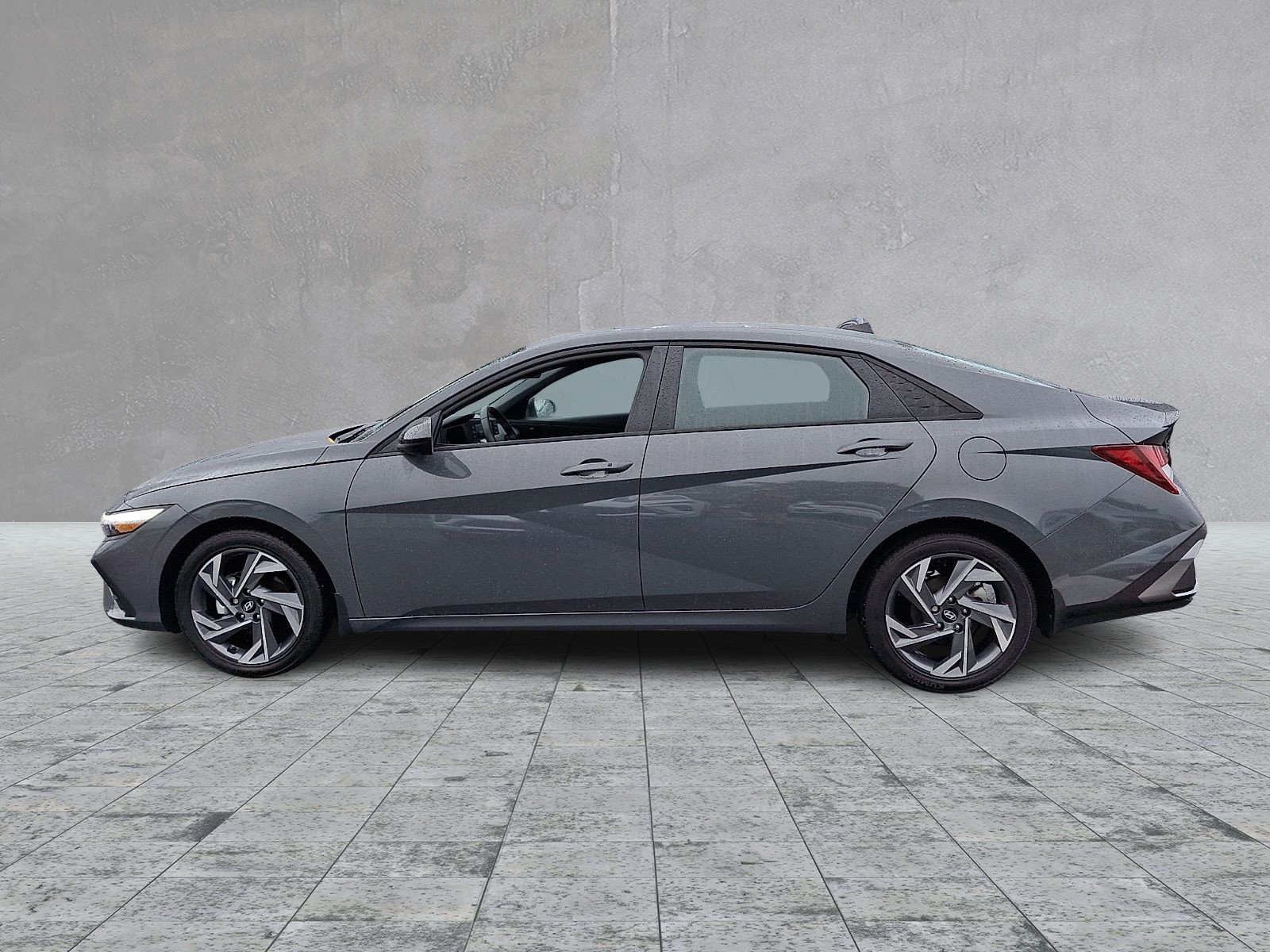 Certified 2025 Hyundai Elantra Sport FWD image 7