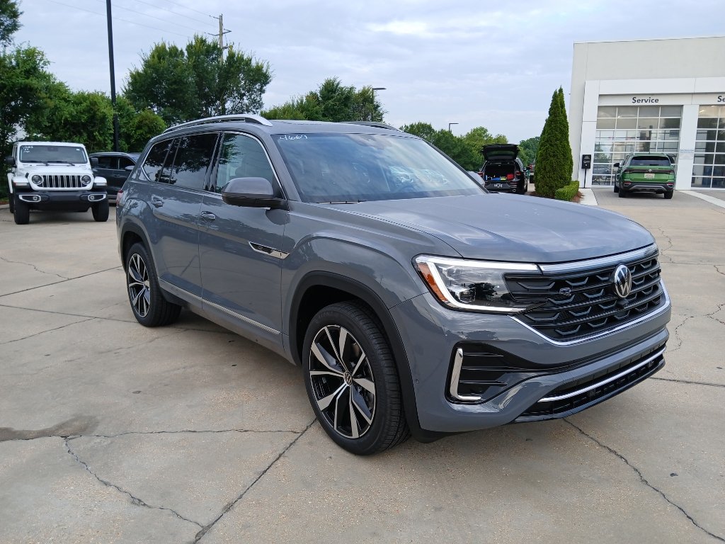 New 2026 Volkswagen Atlas SEL Premium R-Line