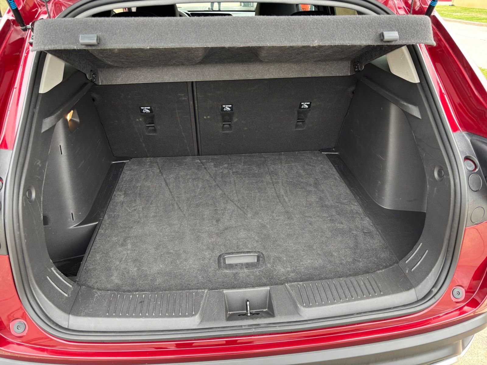 Used 2025 Chevrolet Trax LT image 34