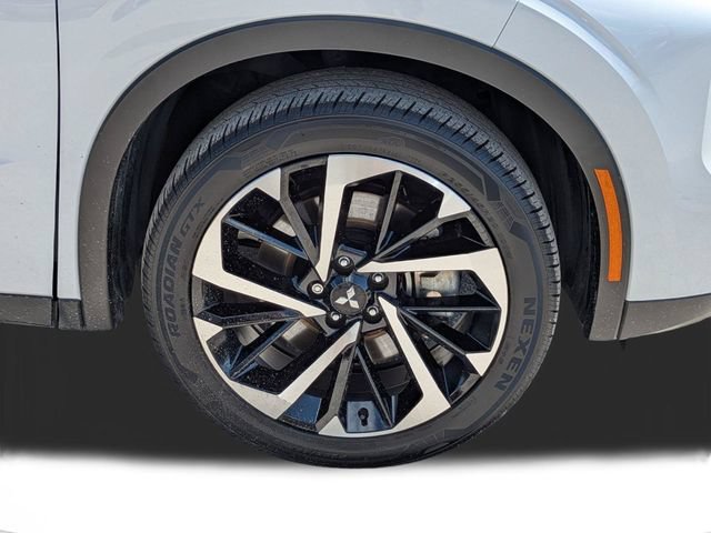Used 2024 Mitsubishi Outlander SE FWD image 11
