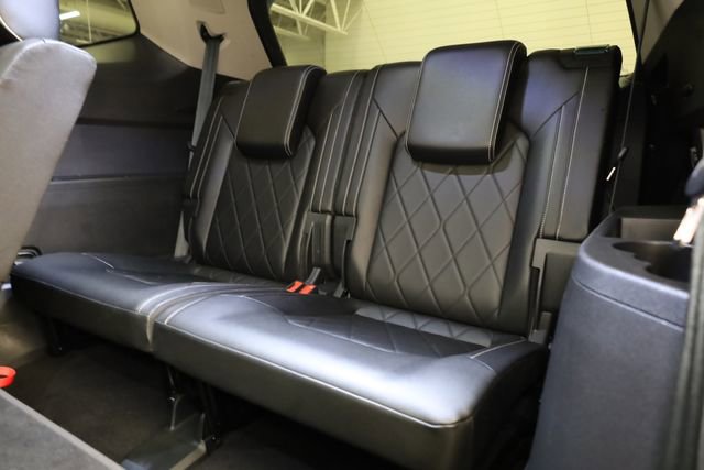 Used 2024 Volkswagen Atlas SEL Premium R-Line image 33