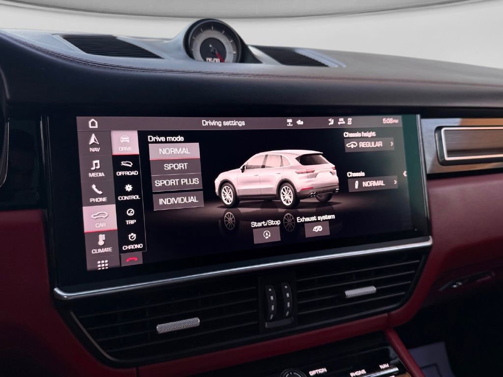 Used 2021 Porsche Cayenne GTS image 50